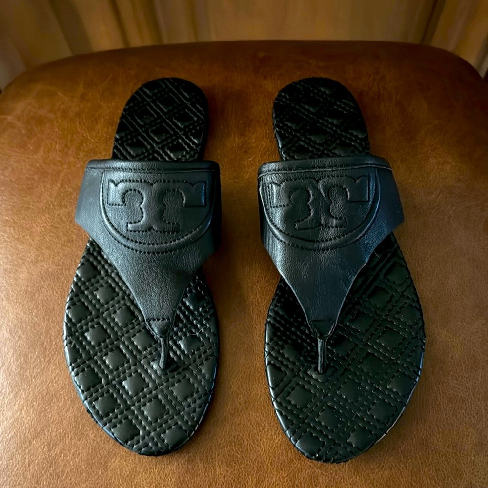 Like new Tory Burch black leather sandals, size 9